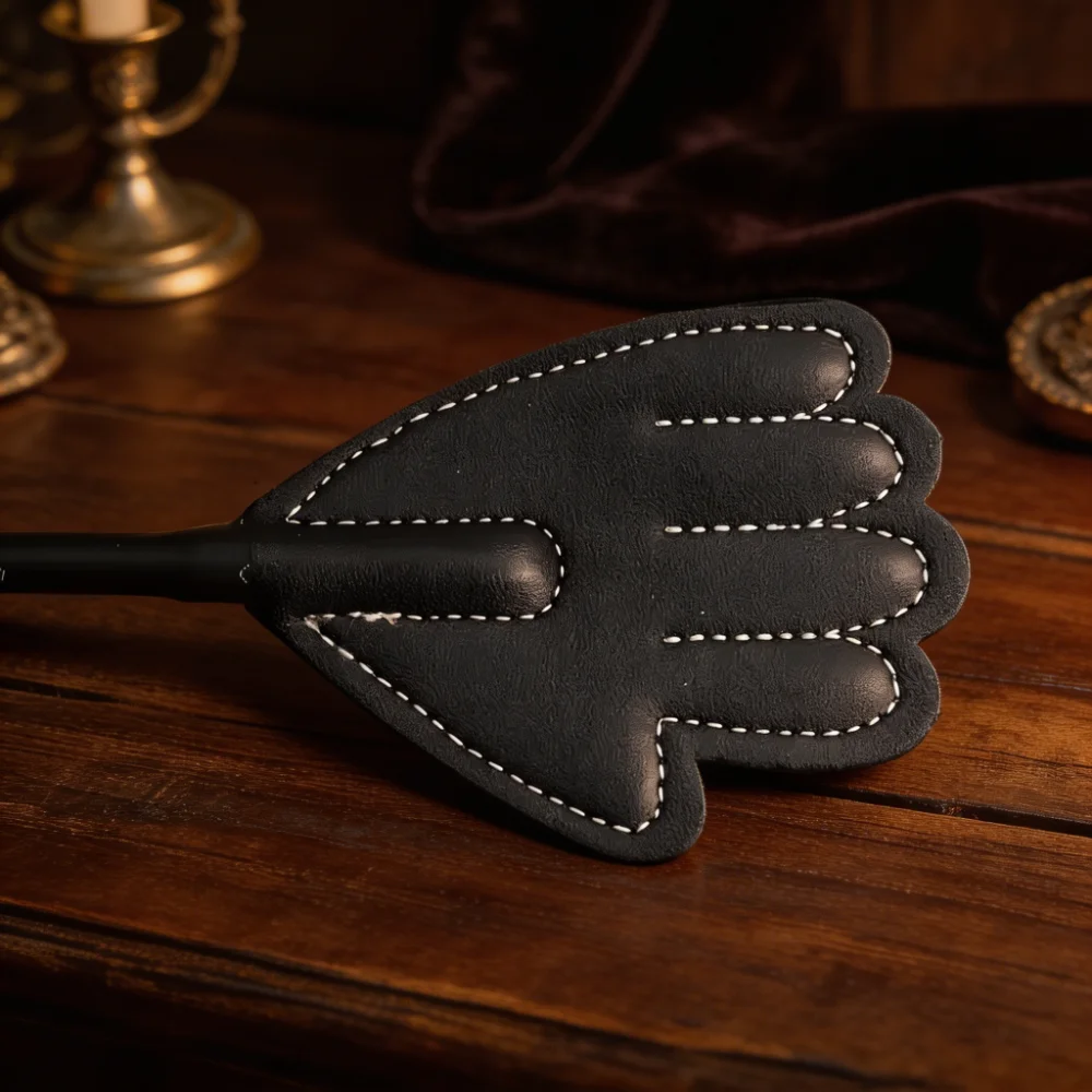 Pet Training Slapper with Palm-Shaped Leather Tip