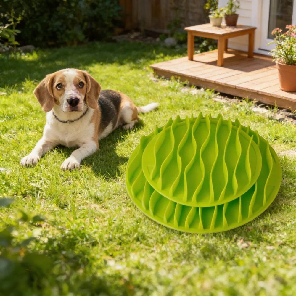 Silicone Wave Maze Slow Feeder Lick Mat for Dogs & Cats